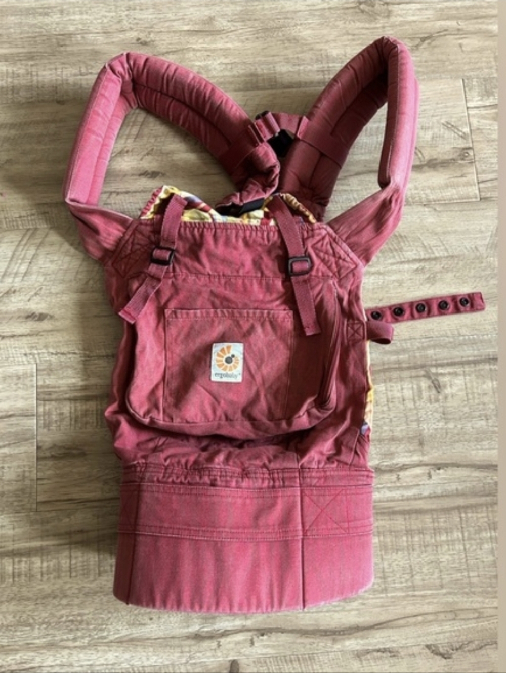 Ergobaby Carrier 100% cotton ergonomic design